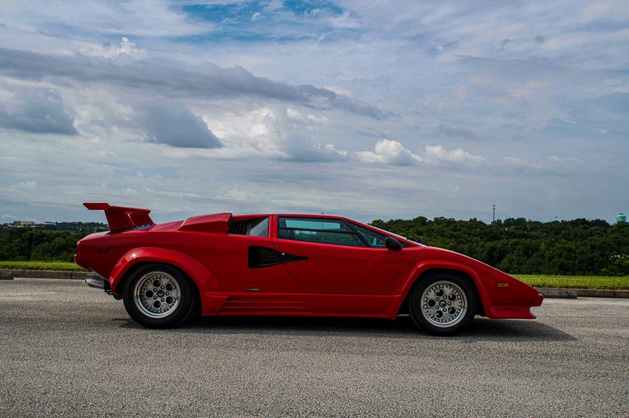  Lamborghini Countach LP5000 S Quattrovalvole 1988 года  (фото 23 из 146)